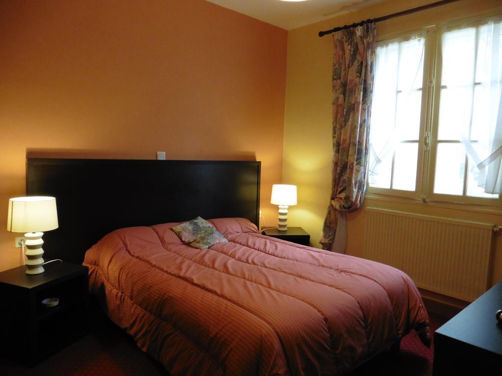 Le Petit Chaperon Rouge Hotell Coux-et-Bigaroque-Mouzens Rum bild